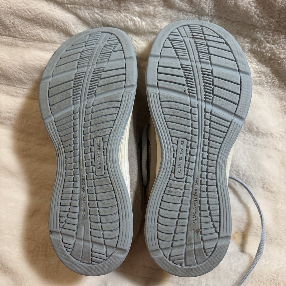 New Balance Size 7.5 Walking Shoe Women's Silver Blue Athletic Tennis Sneaker - Picture 10 of 11